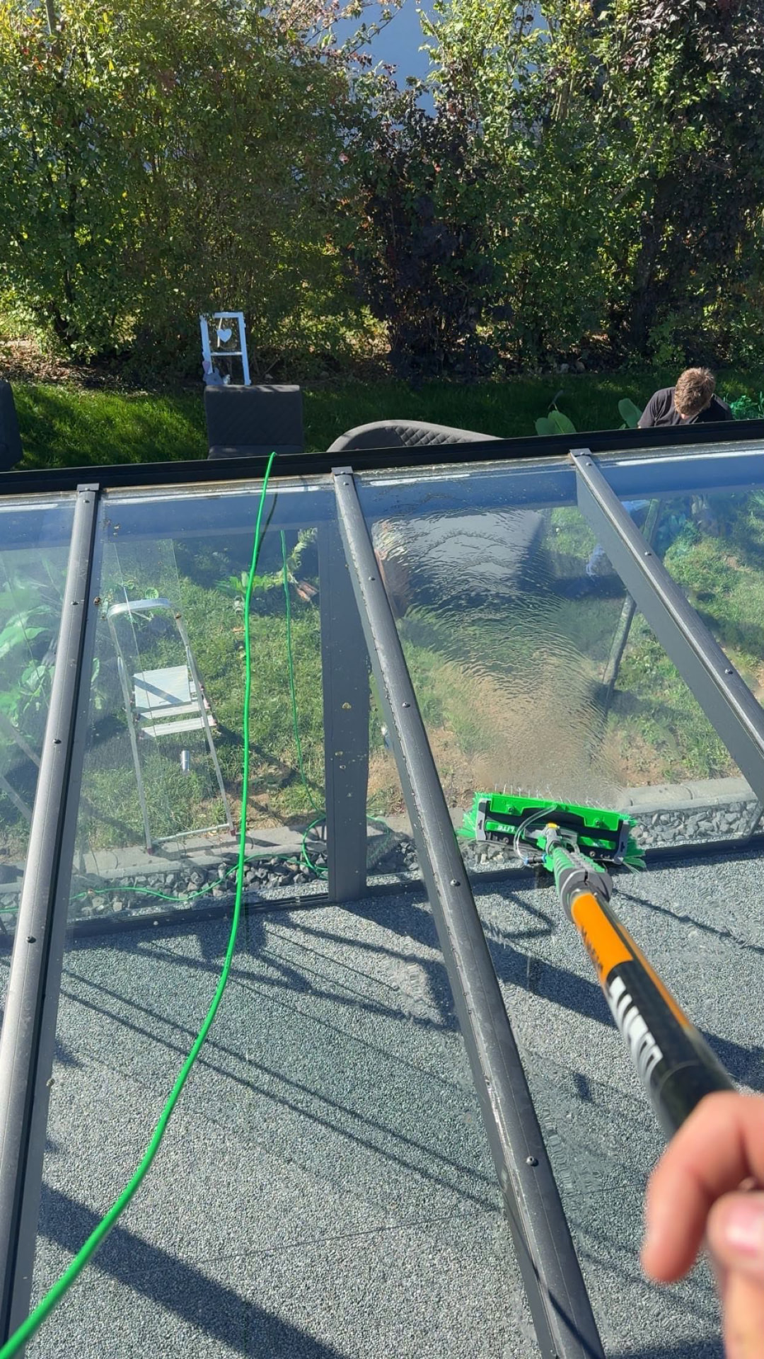 Wintergartenreinigung mit Osmoseanlage – Glasreinigung